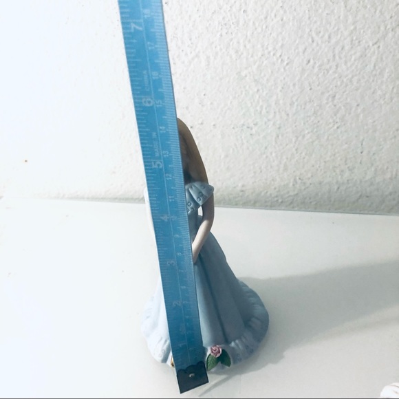 GROWING UP BIRTHDAY GIRL AGE 10 - Picture 5 of 6